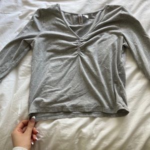 H&M grey long sleeve top